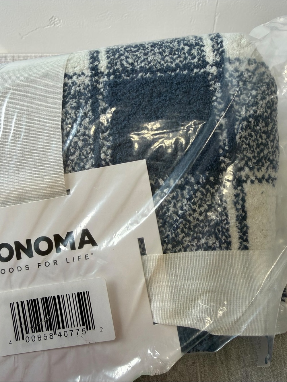 NWT Sonoma Plaid Throw Blanket Blue White Farmhouse Cottage Cozy Soft Throw - Picture 2 of 4